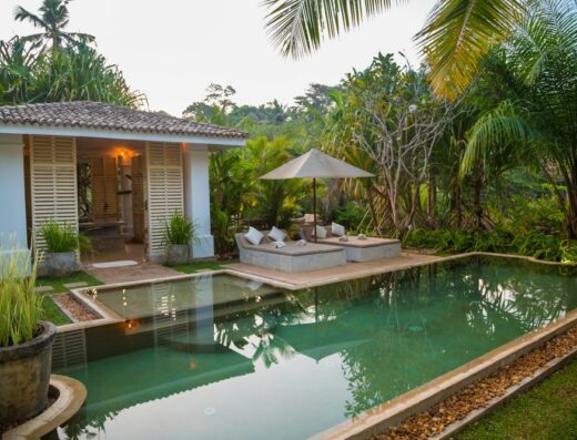 Bungalow with plunge pool